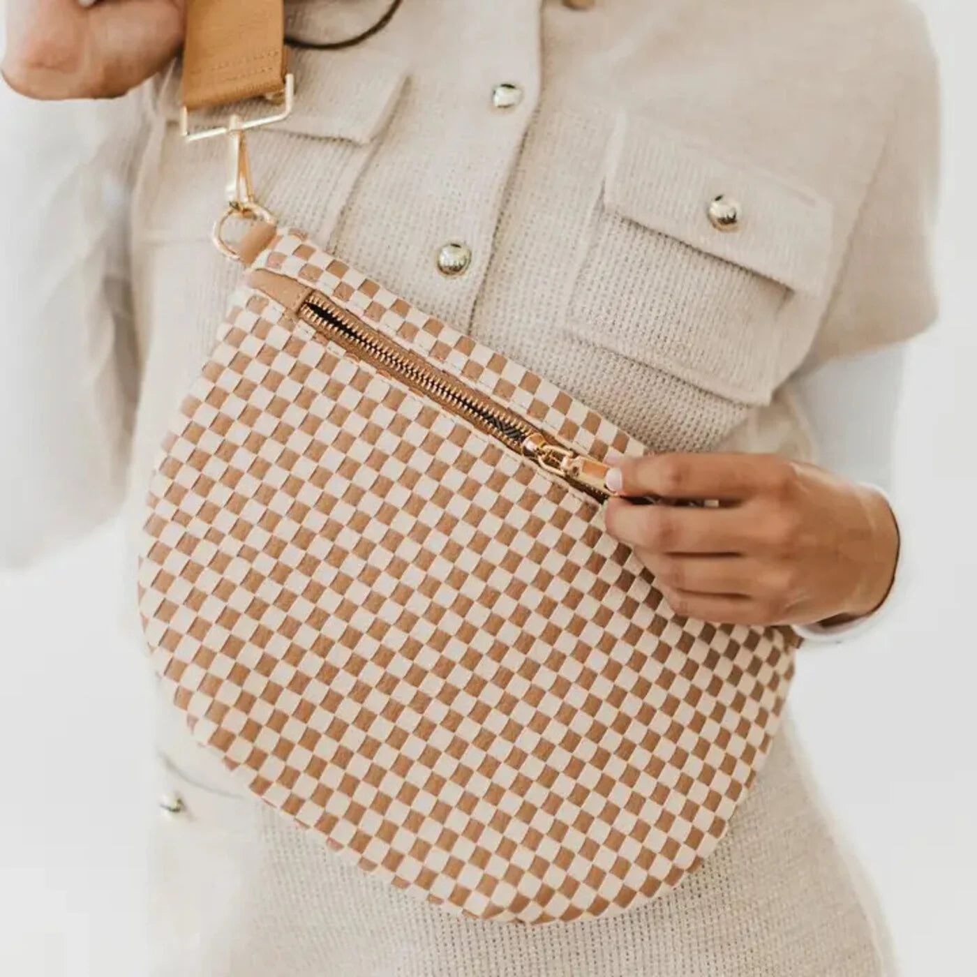 Arka™ | Everyday Belt Bag | Hands-Free. Fuss-Free. Style-Full.