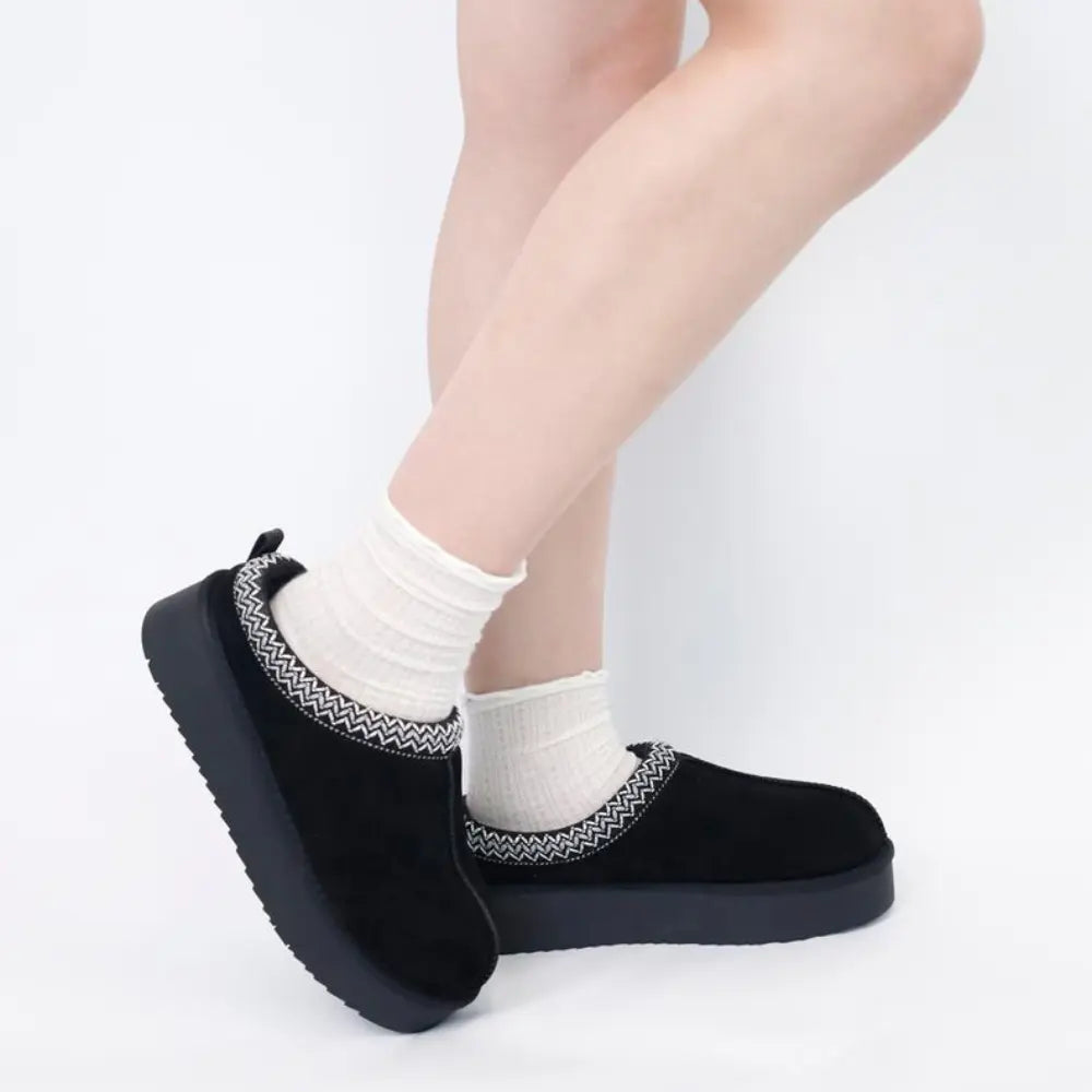CozyStep™ | Suede Braided Fur Slippers – Warm, Chic & Durable