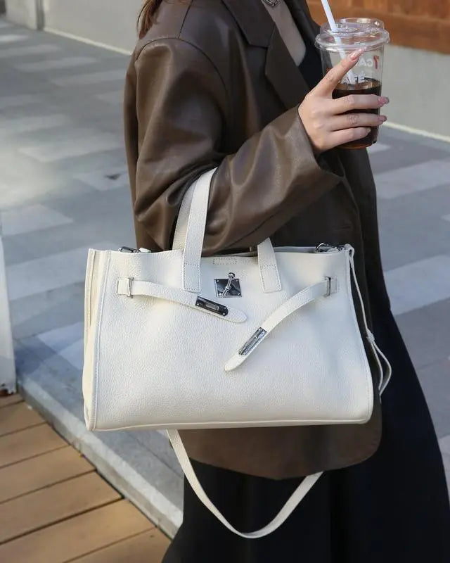 Eleganzia — Genuine Leather Power Tote