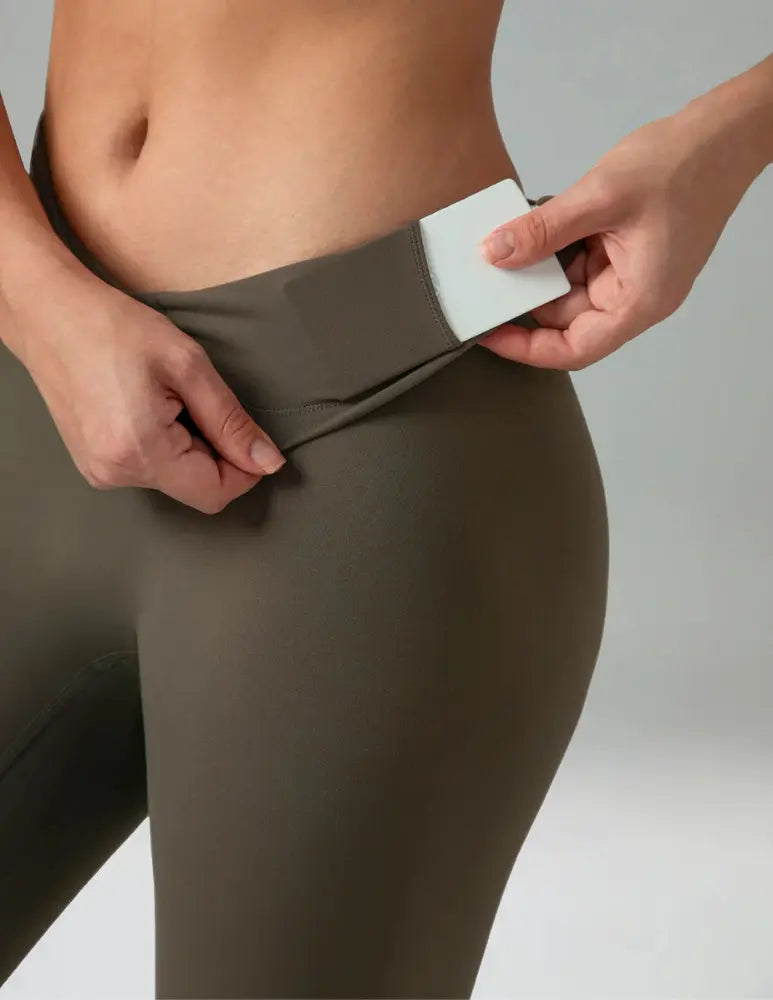 Flexora™ | High-Waisted Performance Leggings – Seamless Front with Inner Pocket