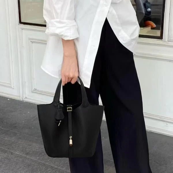 LuxeLock™| Structured Vegan Leather Bag – Secure & Stylish