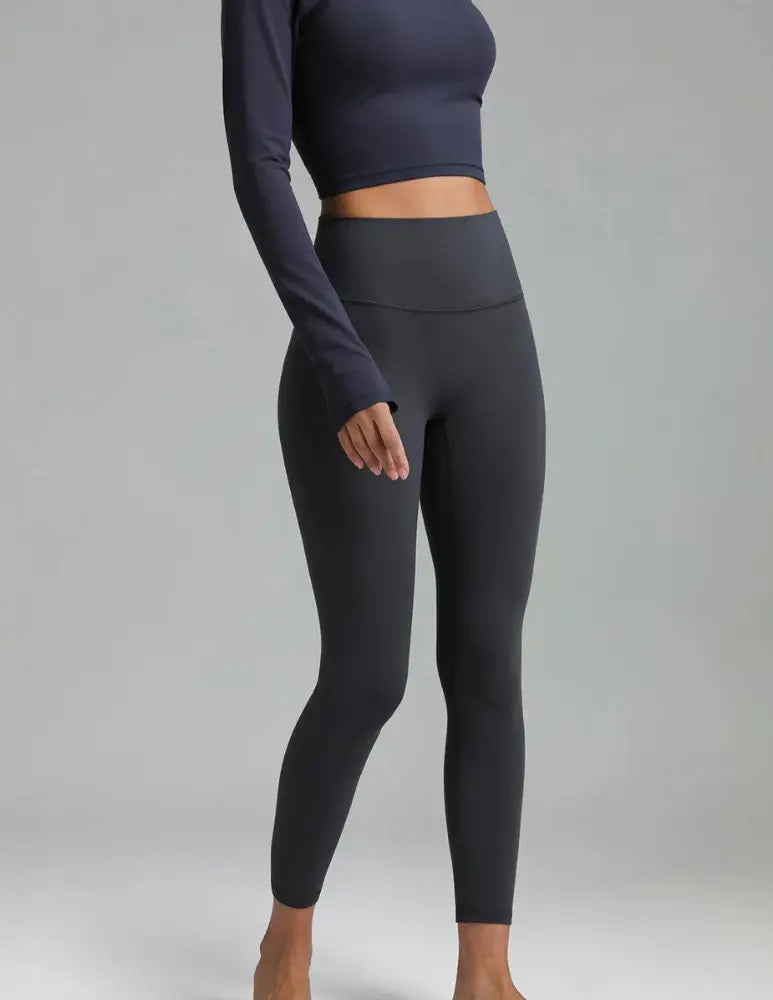 Flexora™ | High-Waisted Performance Leggings – Seamless Front with Inner Pocket