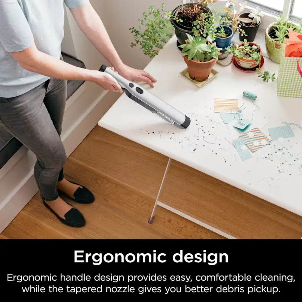 AeroClean® | Ultra-Light Cordless Handheld Vacuum