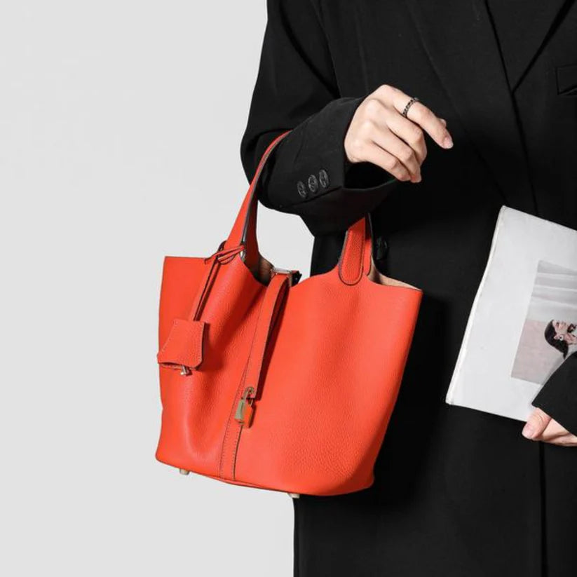 LuxeLock™| Structured Vegan Leather Bag – Secure & Stylish