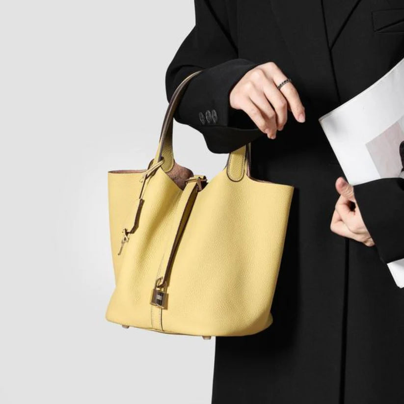 LuxeLock™| Structured Vegan Leather Bag – Secure & Stylish