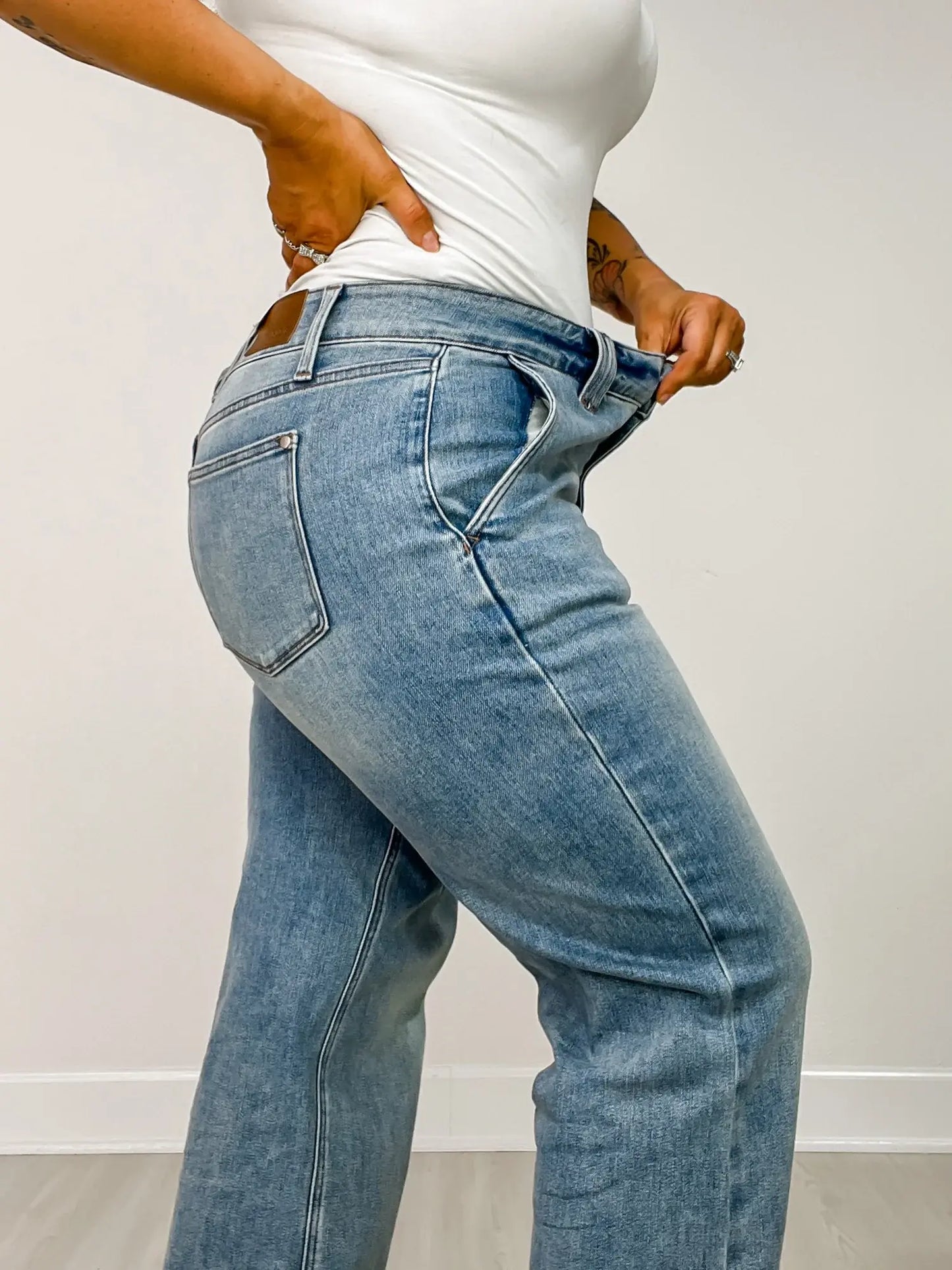 DenimElegance™ | High-Rise Double Button Wide Leg Jeans