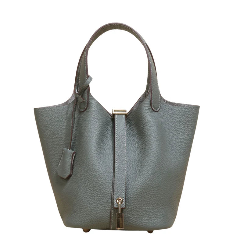 LuxeLock™| Structured Vegan Leather Bag – Secure & Stylish