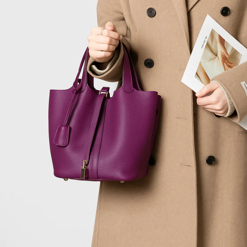 LuxeLock™| Structured Vegan Leather Bag – Secure & Stylish