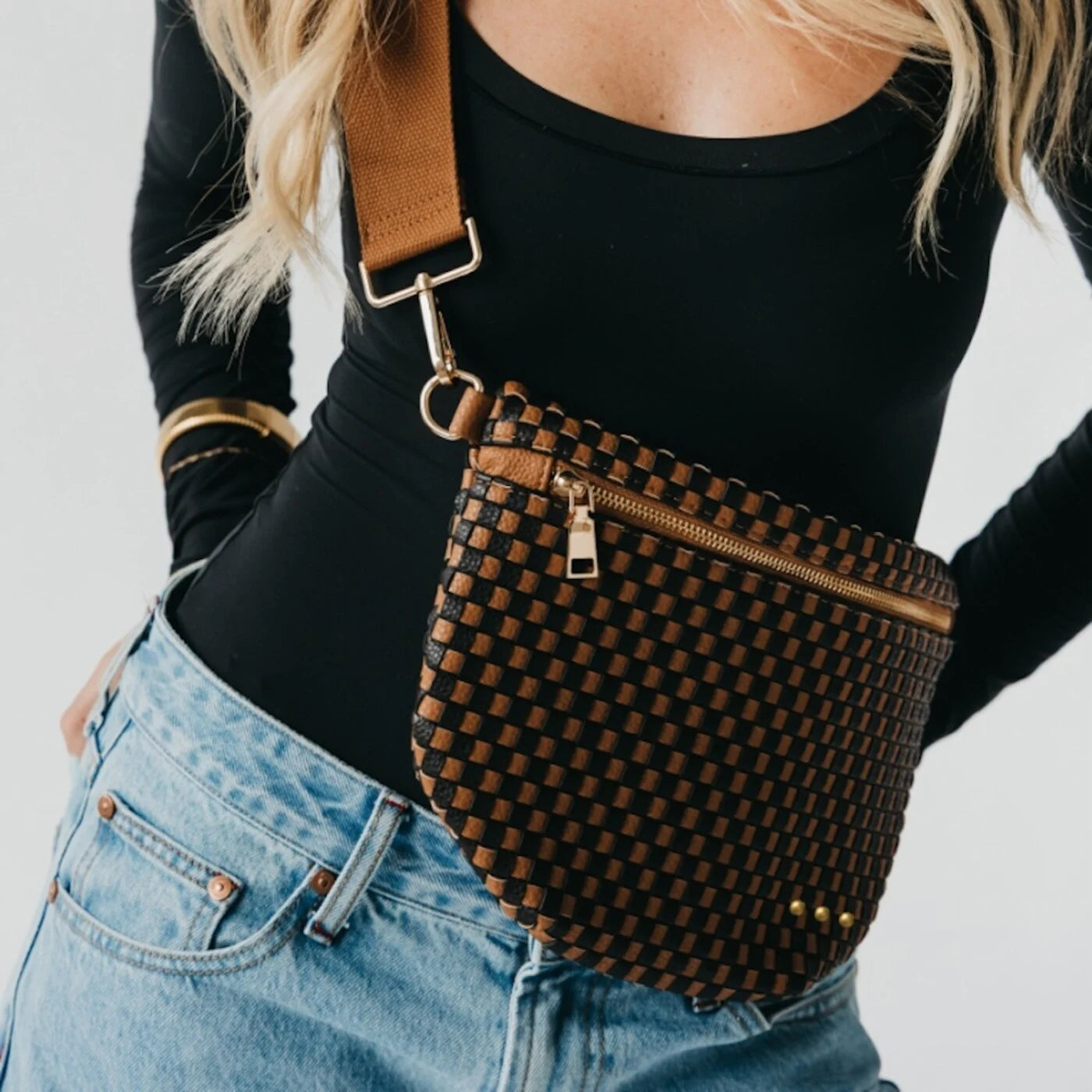 Arka™ | Everyday Belt Bag | Hands-Free. Fuss-Free. Style-Full.