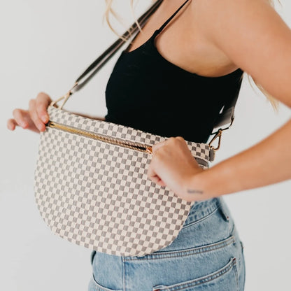 Arka™ | Everyday Belt Bag | Hands-Free. Fuss-Free. Style-Full.