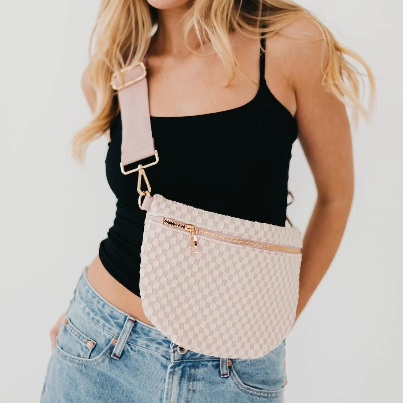 Arka™ | Everyday Belt Bag | Hands-Free. Fuss-Free. Style-Full.