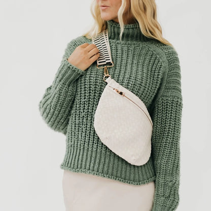 Arka™ | Everyday Belt Bag | Hands-Free. Fuss-Free. Style-Full.