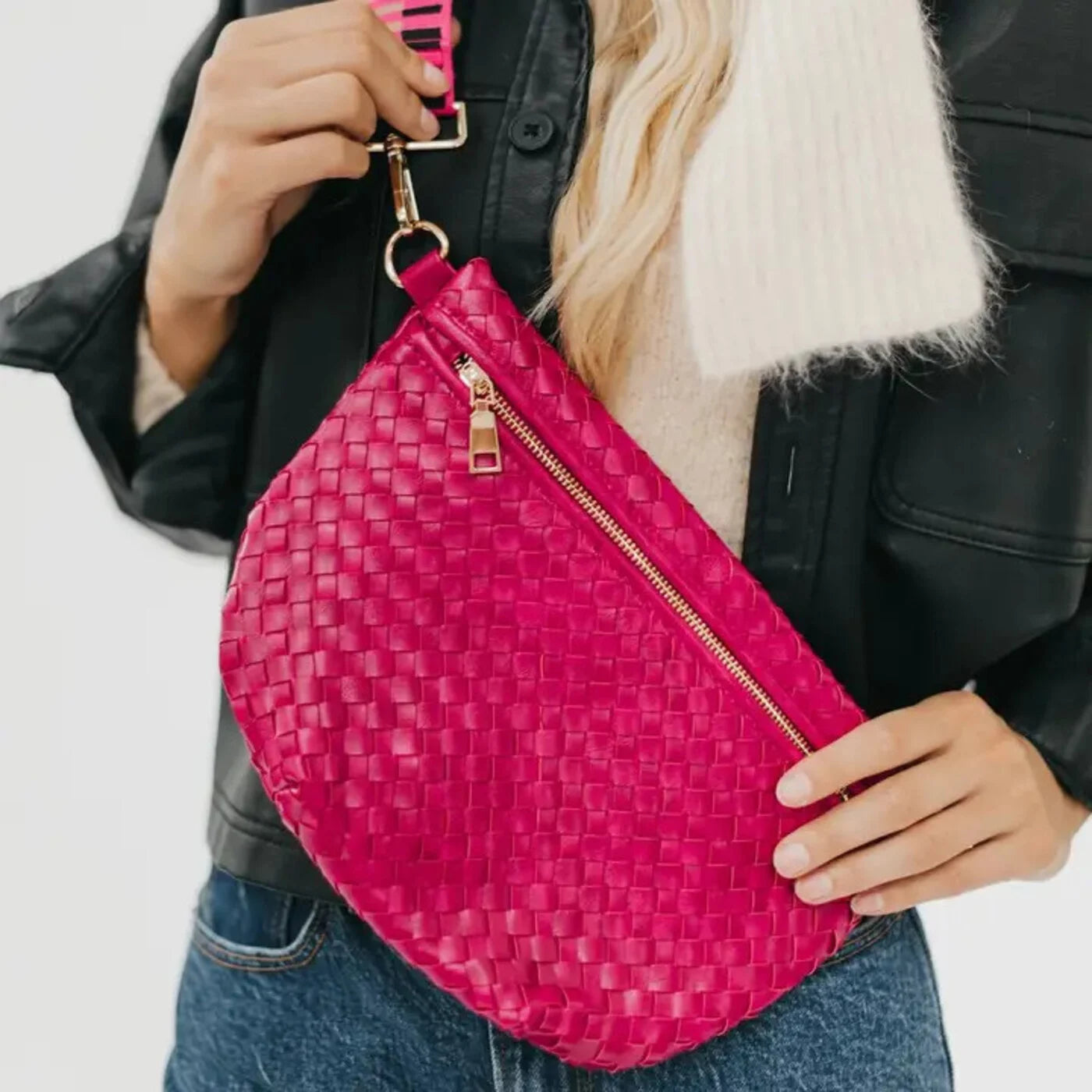 Arka™ | Everyday Belt Bag | Hands-Free. Fuss-Free. Style-Full.